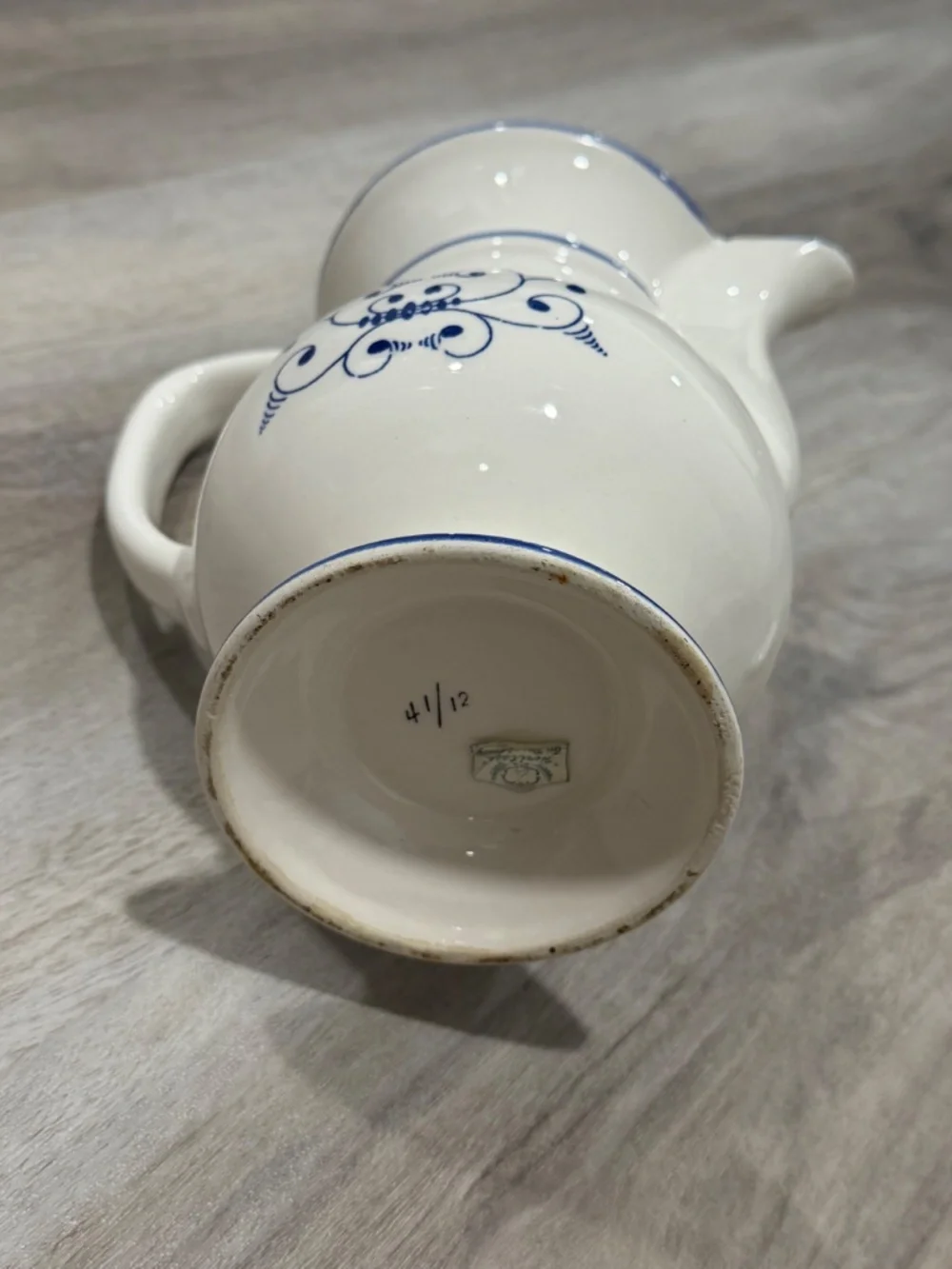 Royal Sealy vintage royal